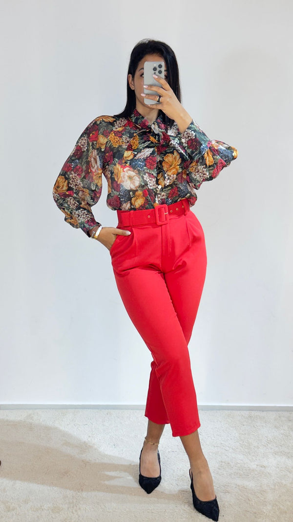 Pantaloni Cinta new
